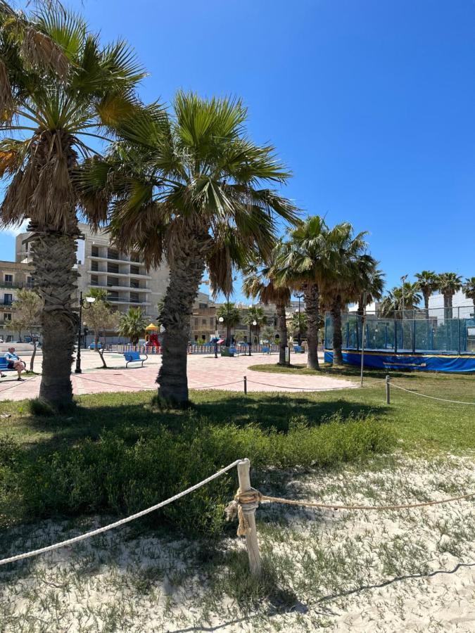 The Beach House Birżebbuġa Buitenkant foto