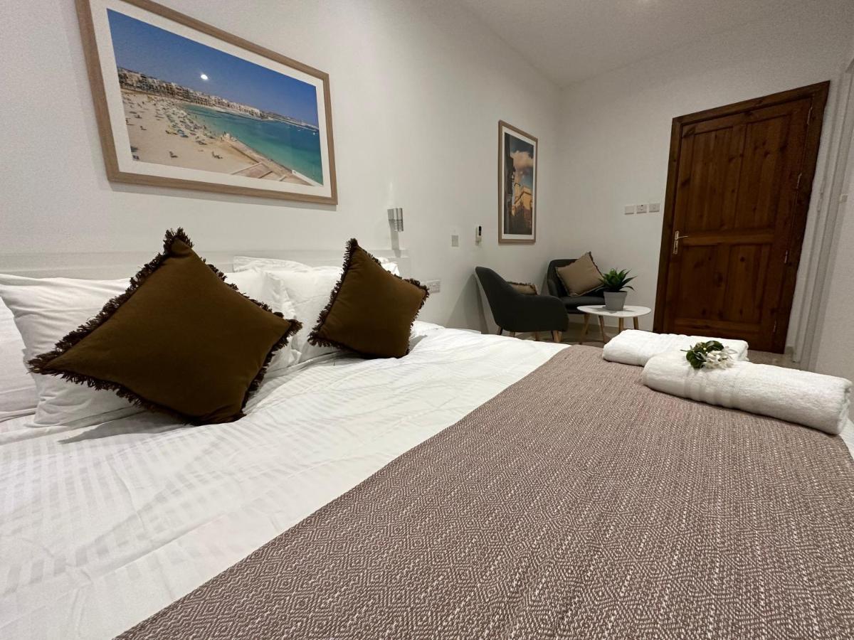 The Beach House Birżebbuġa Buitenkant foto