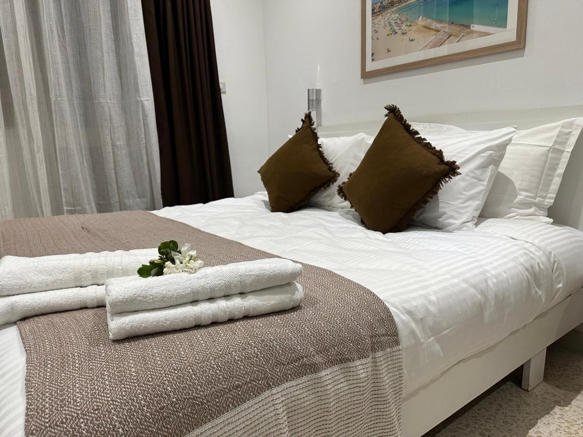 The Beach House Birżebbuġa Buitenkant foto