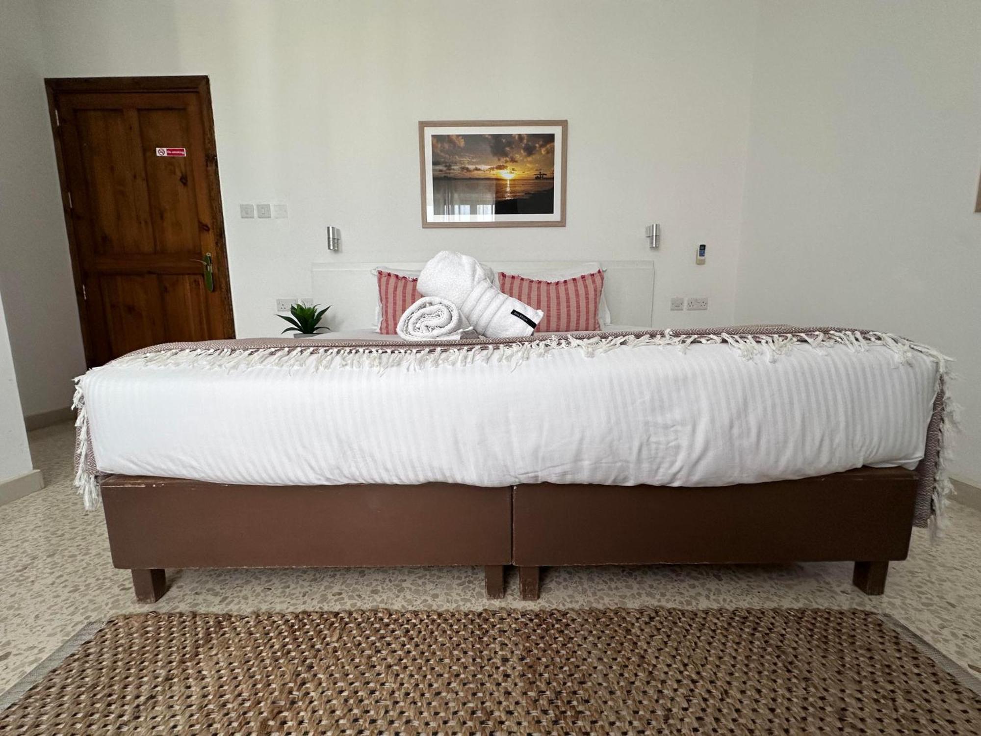 The Beach House Birżebbuġa Buitenkant foto