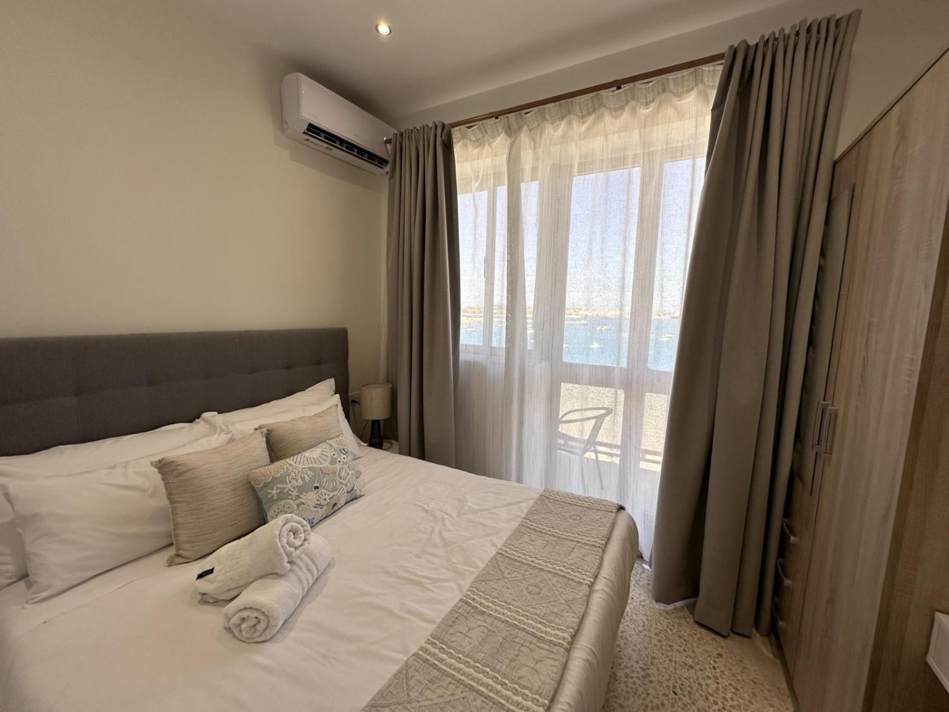 The Beach House Birżebbuġa Buitenkant foto